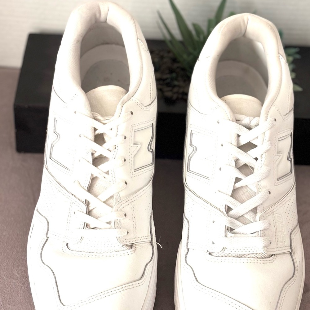 MENS NEW BALANCE WHITE BASKETBALL 650 R
DESIGN LOW TOP LACE UP SZ 16 - Picture 6 of 11